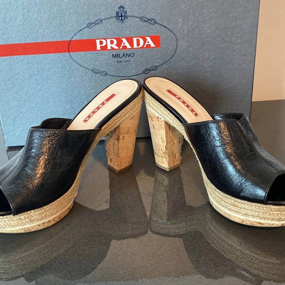 Prada ladies size 7 1/2 platform heels - Picture 5 of 6